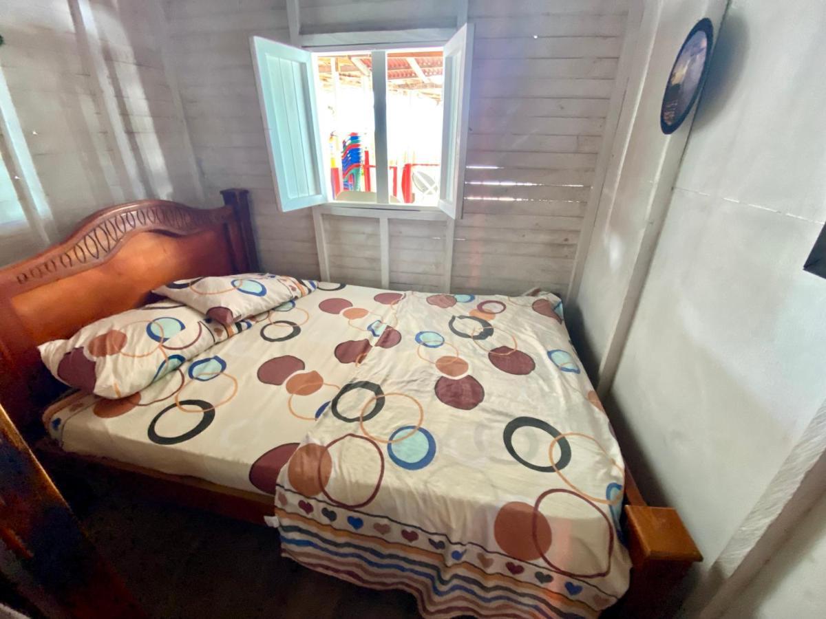 Hostal Paraiso Isla Mucura Buitenkant foto