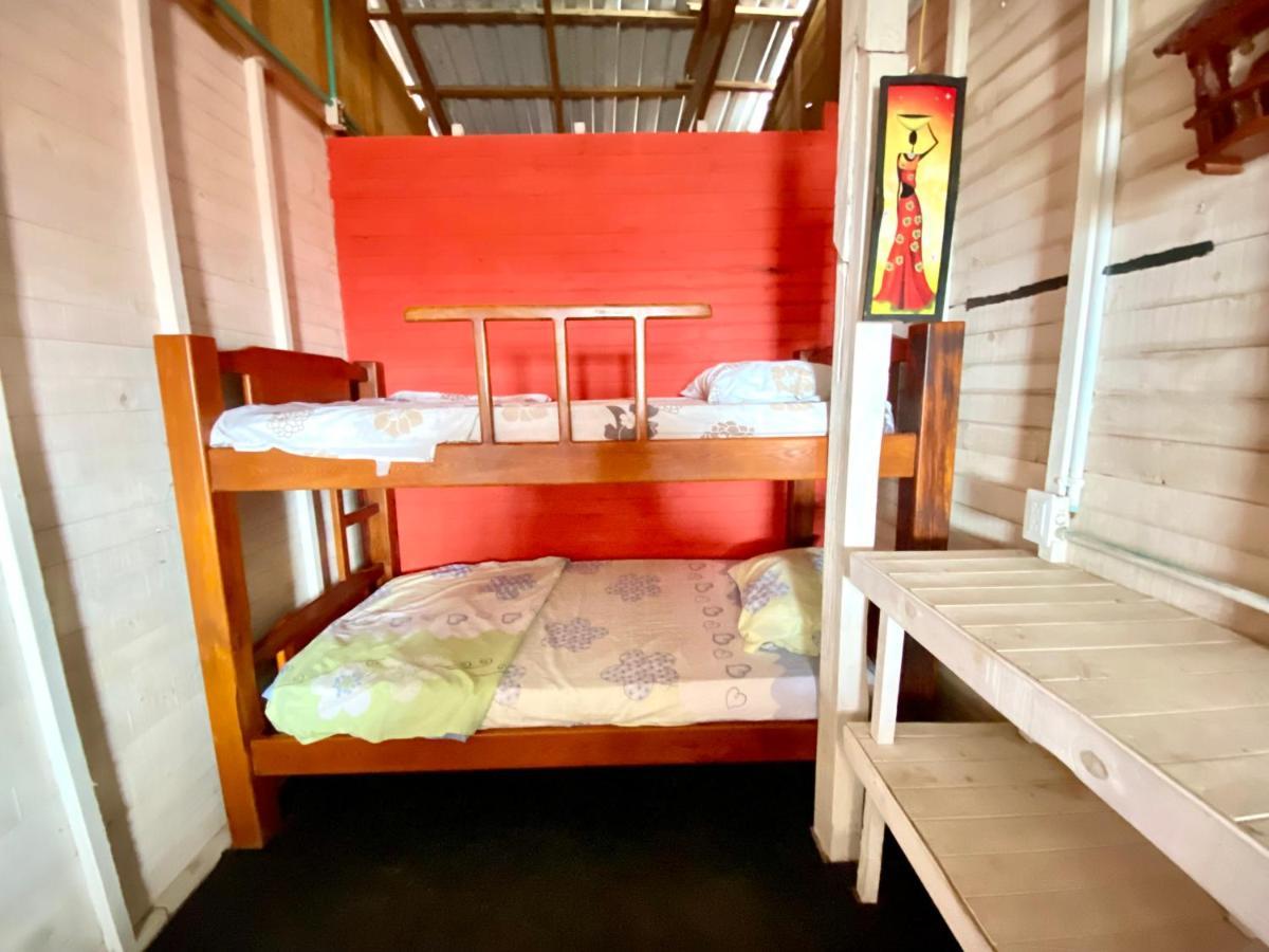Hostal Paraiso Isla Mucura Buitenkant foto
